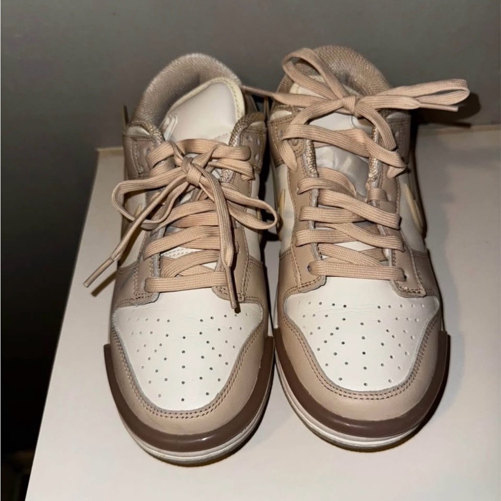 Nike Dunk Low - Picture 3 of 5